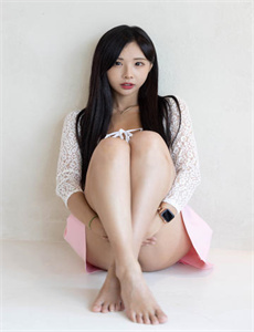 一个人偷偷看B站-女子被男子捅伤后脱去衣服